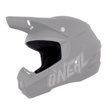 Der O'NEAL Liner & Cheek Pads 2SRS Helm ist ein schwarzer Integralhelm für Motocross, der für Offroad-Fahren konzipiert ist. Er verfügt über ein großes Visier und eine matte Oberfläche mit kräftigen, eckigen Grafiken und dem Markennamen „O'NEAL“, der prominent auf der Seite angebracht ist.