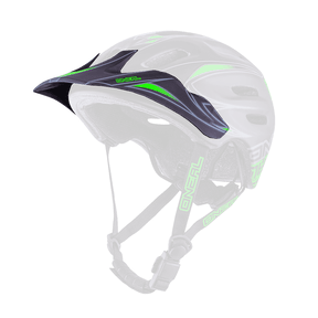 Der O'NEAL Visor DEFENDER Helmet TRIBAL ist ein schwarz-grüner Fahrradhelm mit Visier, Belüftungsschlitzen und Kinnriemen mit Schnalle. Dieser O'NEAL-Helm hat aerodynamische Designs und Branding an den Seiten.