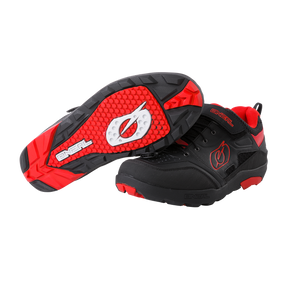 https://cdn.oneal.eu/assets/importedProductImages/FOOTWEAR/SHOES/TRAVERSE%20FLAT/black_red/2020_ONeal_TRAVERSE_FLAT_Shoe_black_red.png