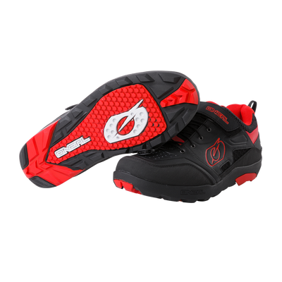 https://cdn.oneal.eu/assets/importedProductImages/FOOTWEAR/SHOES/TRAVERSE%20FLAT/black_red/2020_ONeal_TRAVERSE_FLAT_Shoe_black_red.png