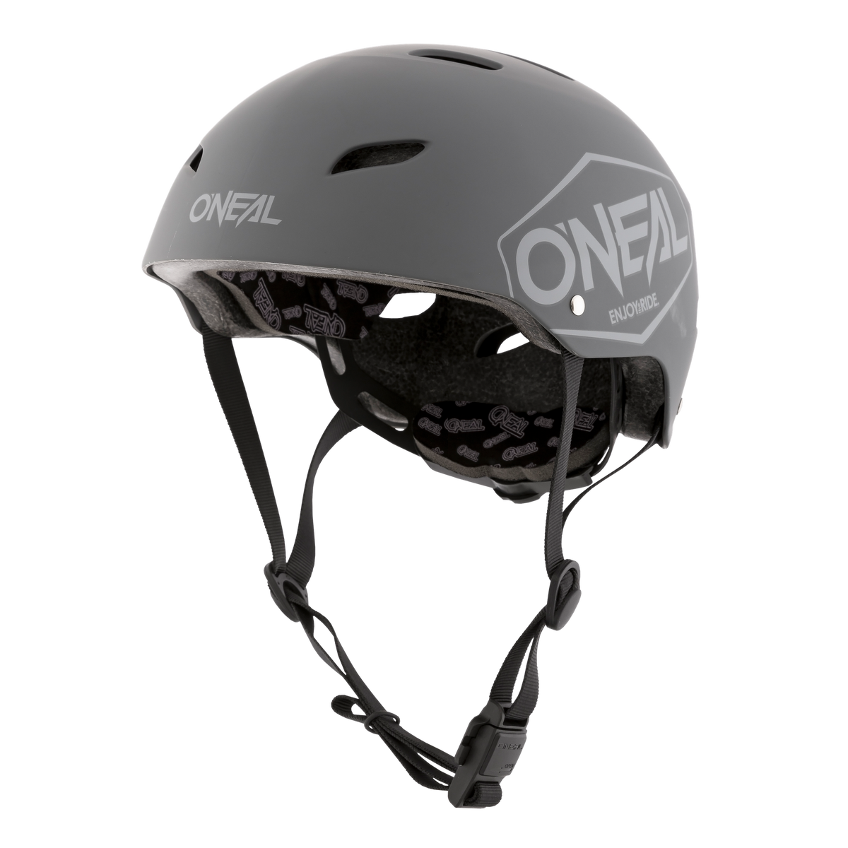 Ein schwarzer O'NEAL DIRT LID Helm Kinder PLAIN mit glänzender Oberfläche und dem weißen O'Neal-Logo. Dieser Actionsport Gear-Helm hat mehrere Belüftungsöffnungen, einen verstellbaren Kinnriemen und eine gepolsterte Innenseite mit gemustertem Stoffbezug. Er wurde für Sicherheit und Komfort beim Radfahren entwickelt und kann es in Sachen Leistung mit jedem MTB-Helm aufnehmen.