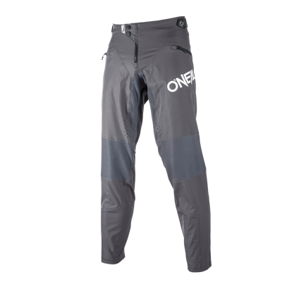 https://cdn.oneal.eu/assets/_default_upload_bucket/2022_ONeal_LEGACY%20V.22_gray_front.png