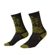 https://cdn.oneal.eu/assets/_default_upload_bucket/2022_ONeal_MTB%20PERFORMANCE%20SOCK_PLANT%20V.22_black%20green_side.png