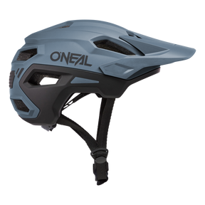 https://cdn.oneal.eu/assets/_default_upload_bucket/2023_ONeal_Trailfinder%20Helmet%20Split%20V.23_gray_black_right.png