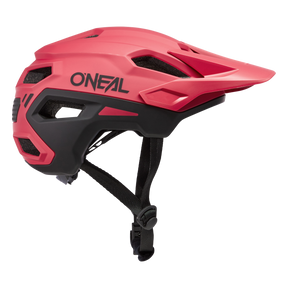 https://cdn.oneal.eu/assets/_default_upload_bucket/2023_ONeal_Trailfinder%20Helmet%20Split%20V.23_red_black_right.png