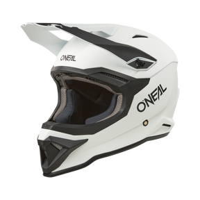 https://cdn.oneal.eu/assets/_default_upload_bucket/2024_ONeal_1SRS%20Helmet%20SOLID%20V.24_white_45%20front_left.png