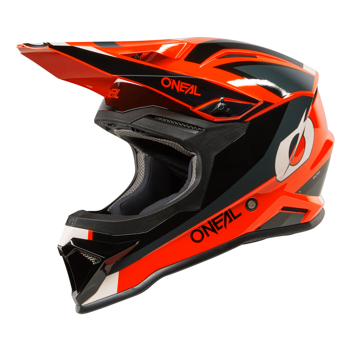 https://cdn.oneal.eu/assets/_default_upload_bucket/2024_ONeal_1SRS%20Youth%20Helmet%20STREAM%20V.24_black_red_45_left.png