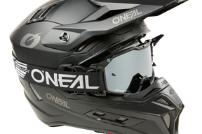 https://cdn.oneal.eu/assets/_default_upload_bucket/2024_ONeal_EX-SRS%20Helmet_Detail_11b_5.png