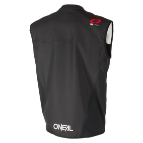 https://cdn.oneal.eu/assets/_default_upload_bucket/2024_ONeal_Soft%20Shell%20MX%20Vest%20V.24_black_back.png