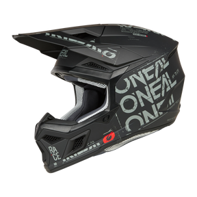 https://cdn.oneal.eu/assets/_default_upload_bucket/2025_ONeal_3SRS%20Helmet%20STATIC%20V.25_black_gray_45_left.png