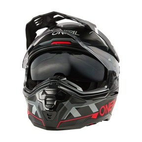 https://cdn.oneal.eu/assets/_default_upload_bucket/2025_ONeal_D-SRS%20Helmet%20SQUARE%20V.25_black_red_gray_front.png