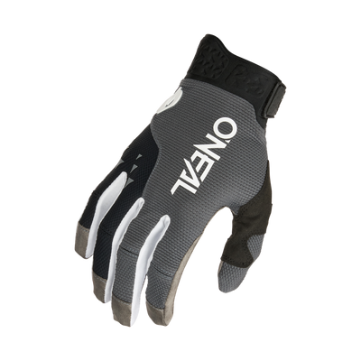 https://cdn.oneal.eu/assets/_default_upload_bucket/2025_ONeal_REVOLUTION%20Glove%20V.25_black_front.png