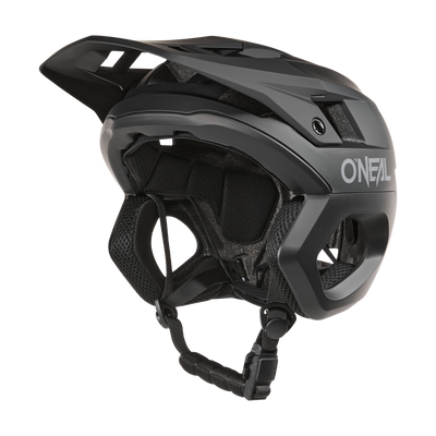 https://cdn.oneal.eu/assets/_default_upload_bucket/2025_ONeal_TRAPPER%20Helmet%20SOLID%20V.25_black_front.png