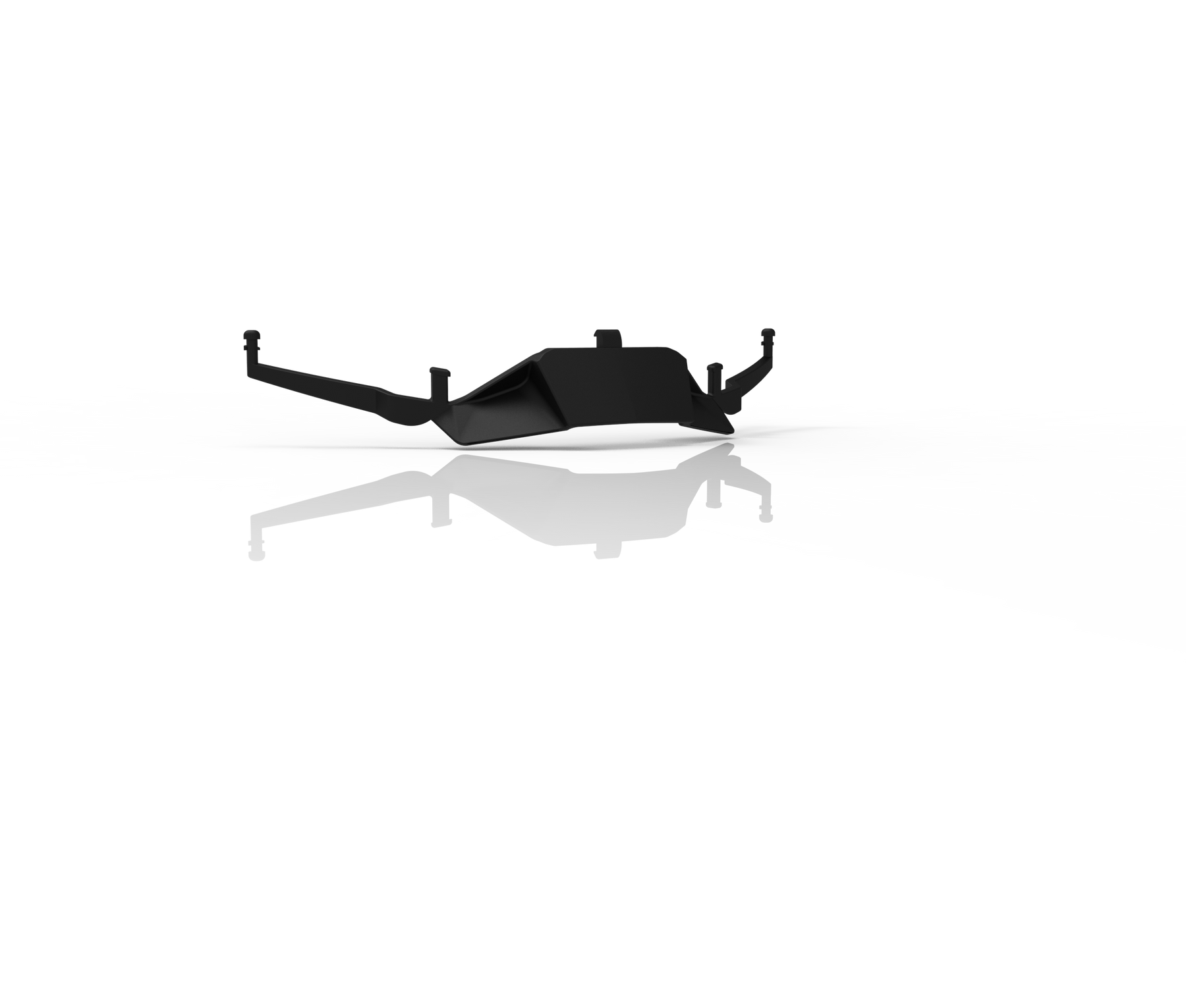 Eine Untersicht der O'NEAL Nose Guard B-22, B-33, B-55 Goggle, die ihr schlankes und kantiges Design mit einer glatten, reflektierenden Oberfläche darunter zeigt. Der Hintergrund weist einen starken Kontrast aus Schwarz und Weiß auf, der den dynamischen visuellen Effekt verstärkt.