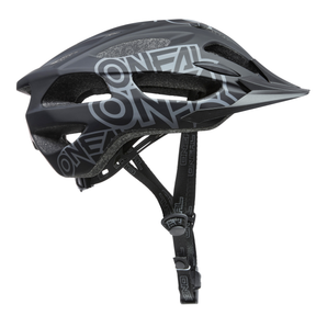 https://cdn.oneal.eu/assets/_default_upload_bucket/Q%20RL%20HELMET_black_right.png